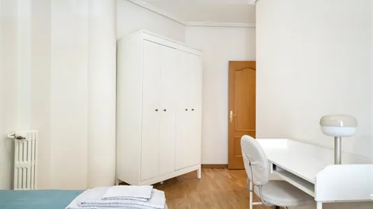 Rooms in Madrid Chamberí - photo 5
