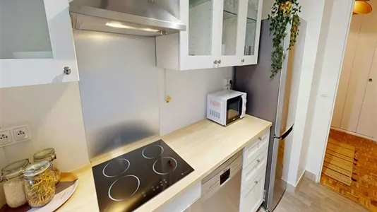 Rooms in Paris 19ème arrondissement - photo 9