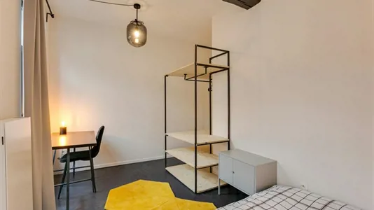Rooms in Brussels Sint-Joost-ten-Node - photo 3