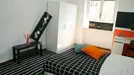 Room for rent, Turin, Piemonte, &lt;span class=&quot;blurred street&quot; onclick=&quot;ProcessAdRequest(12157152)&quot;&gt;&lt;span class=&quot;hint&quot;&gt;See streetname&lt;/span&gt;[xxxxxxxxxxxxx]&lt;/span&gt;