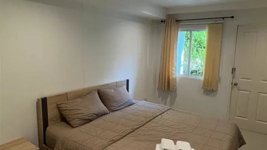 Rooms in Vilanova i la Geltrú - photo 2