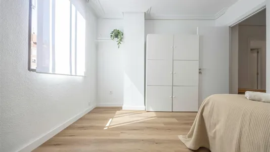 Rooms in Valencia Extramurs - photo 5