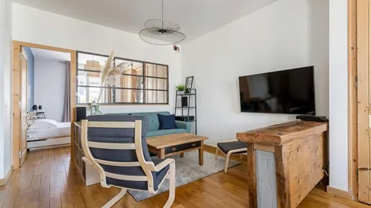 Apartments in Lyon - photo 10