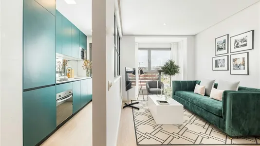 Apartments in El Encinar de los Reyes - photo 7