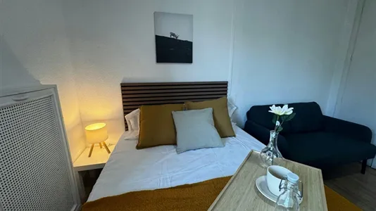 Rooms in Madrid Centro - photo 5
