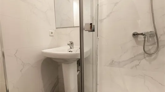 Rooms in Madrid Moncloa-Aravaca - photo 9