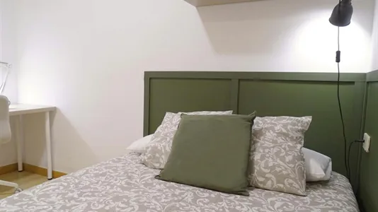 Rooms in Barcelona Sant Martí - photo 8