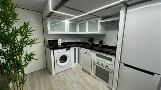 Rooms in Madrid Centro - photo 3