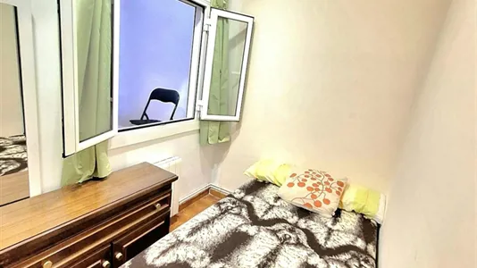 Rooms in Barcelona Sants-Montjuïc - photo 2