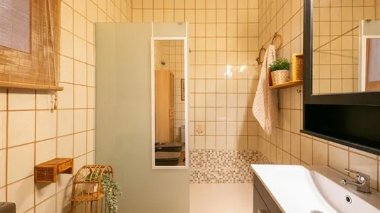 Rooms in Barcelona Eixample - photo 7