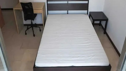 Room for rent in Milano Zona 6 - Barona, Lorenteggio, Milan