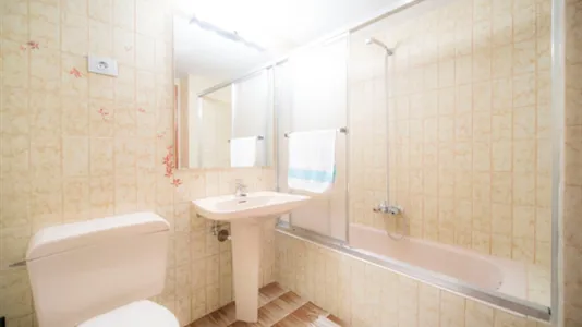 Rooms in Bilbao - photo 6