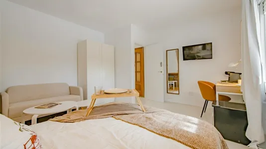 Rooms in Villaviciosa de Odón - photo 3