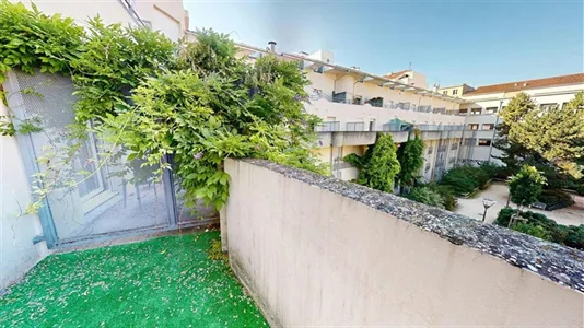 Apartments in Lyon - photo 7