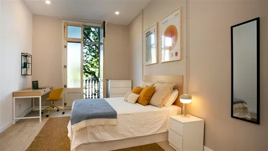 Rooms in Barcelona Eixample - photo 2