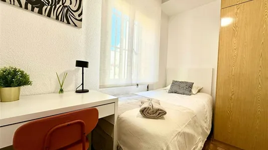 Rooms in Madrid Puente de Vallecas - photo 4