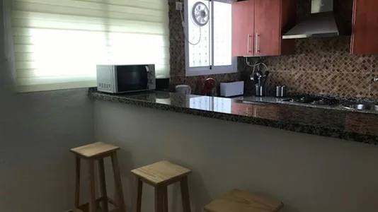 Rooms in Los Bermejales - photo 3