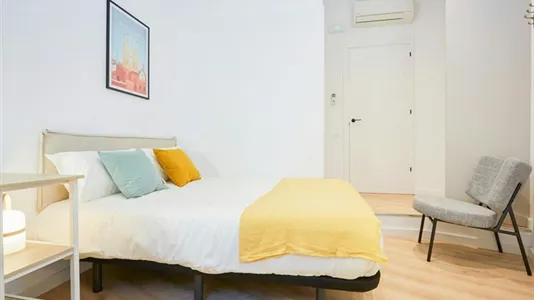 Apartments in Barcelona Ciutat Vella - photo 9