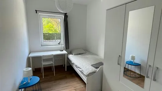 Rooms in Besnica - photo 1