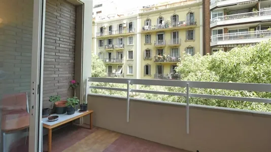 Rooms in Barcelona Eixample - photo 10