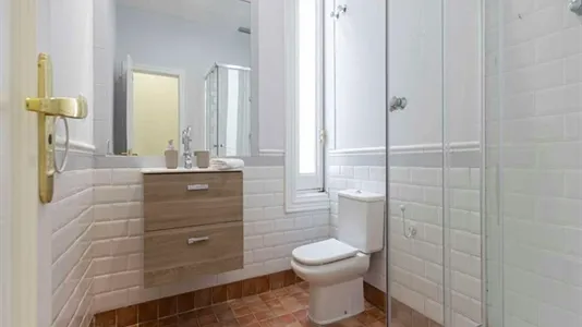 Rooms in Madrid Centro - photo 8