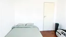 Room for rent, Lisbon (region), &lt;span class=&quot;blurred street&quot; onclick=&quot;ProcessAdRequest(13049242)&quot;&gt;&lt;span class=&quot;hint&quot;&gt;See streetname&lt;/span&gt;[xxxxxxxxxxxxx]&lt;/span&gt;