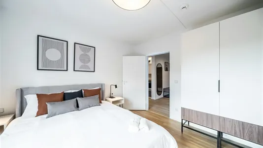 Rooms in Berlin Charlottenburg-Wilmersdorf - photo 3