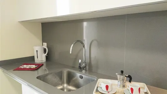 Rooms in Alfara del Patriarca - photo 5