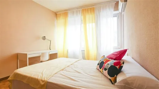 Rooms in Madrid Chamartín - photo 2