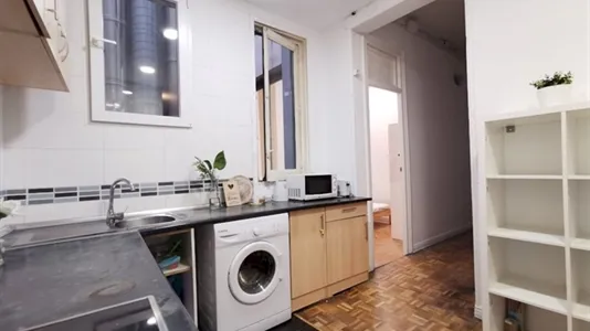 Rooms in Madrid Centro - photo 10