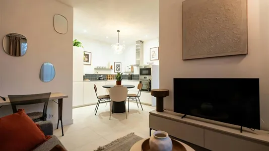 Apartments in Lyon - photo 5