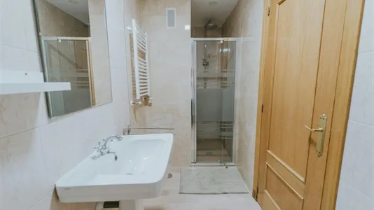 Rooms in Madrid Centro - photo 6