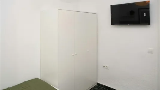 Rooms in Granada - photo 5