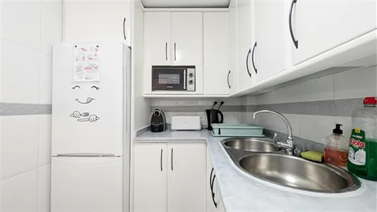 Rooms in Córdoba - photo 10