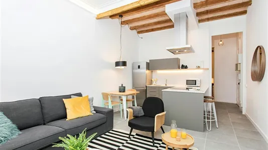 Apartments in Barcelona Eixample - photo 5