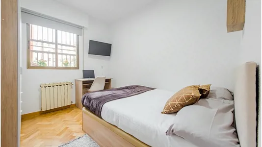 Rooms in Madrid Salamanca - photo 1