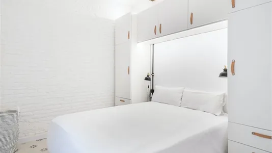 Apartments in Barcelona Ciutat Vella - photo 6