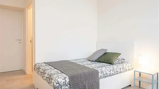 Rooms in Milano Zona 2 - Stazione Centrale, Gorla, Turro, Greco, Crescenzago - photo 1