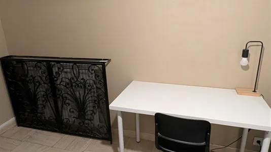 Rooms in Torcy - photo 10