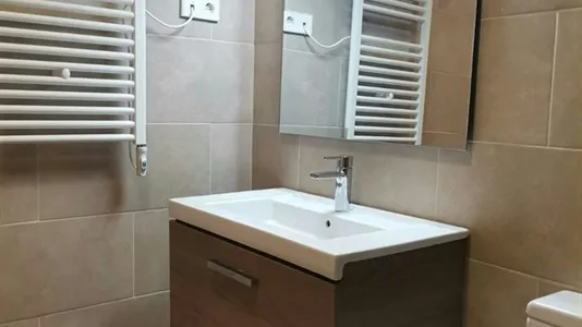 Rooms in Barcelona Ciutat Vella - photo 7