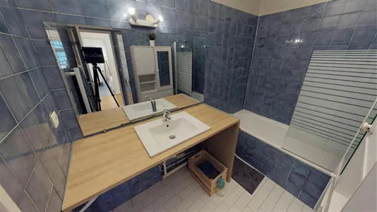 Rooms in Lyon - photo 9