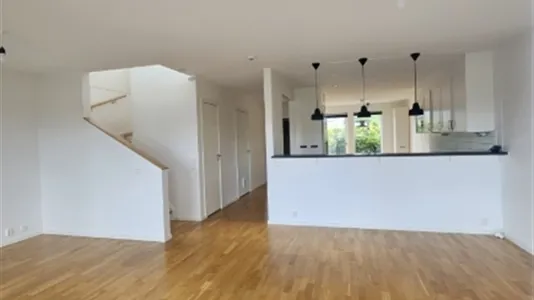 Houses in Upplands Väsby - photo 6