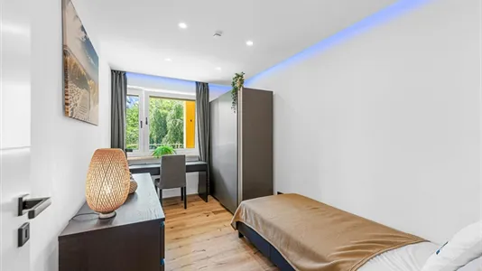 Rooms in Location is not specified - photo 1