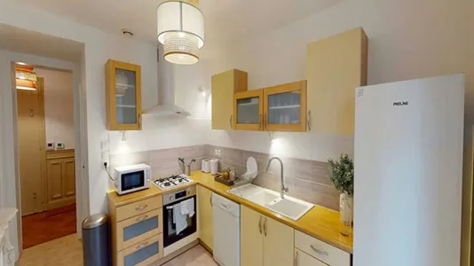 Rooms in Paris 8ème arrondissement - photo 3