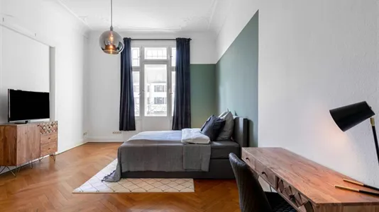 Rooms in Hamburg Nord - photo 3