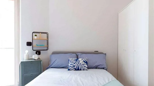 Rooms in Roma Municipio II – Parioli/Nomentano - photo 2