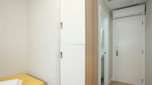 Rooms in Rocafort - photo 2