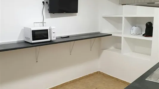 Rooms in Granada - photo 8