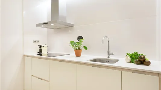 Apartments in Barcelona Ciutat Vella - photo 8