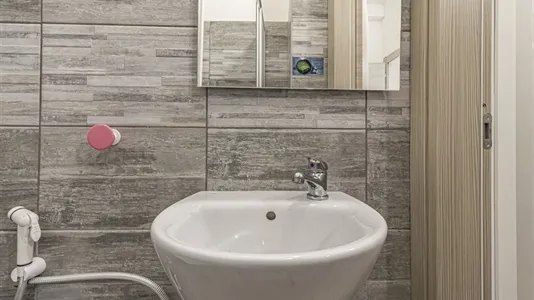 Rooms in Sassari - photo 8